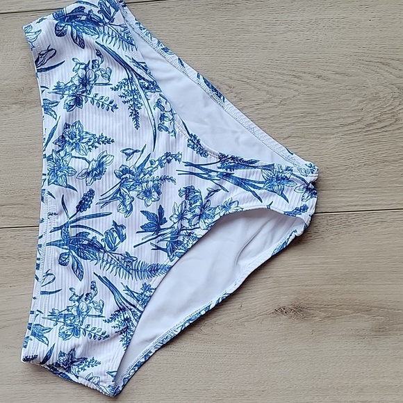 Periwinkel Blue Bikini Swim Suit Set - Picture 4 of 8